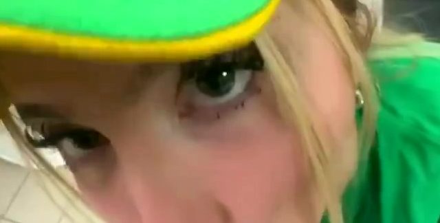 Moreofmariah Blowjob in Bathroom – OnlyFans Leaked