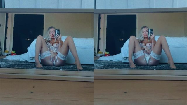 Corinna Kopf Playing Pussy On Cam